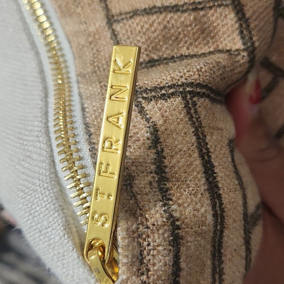 Ecru Maze Kuba Cloth Outdoor Pillow 18 by 18 - Picture 2 of 4